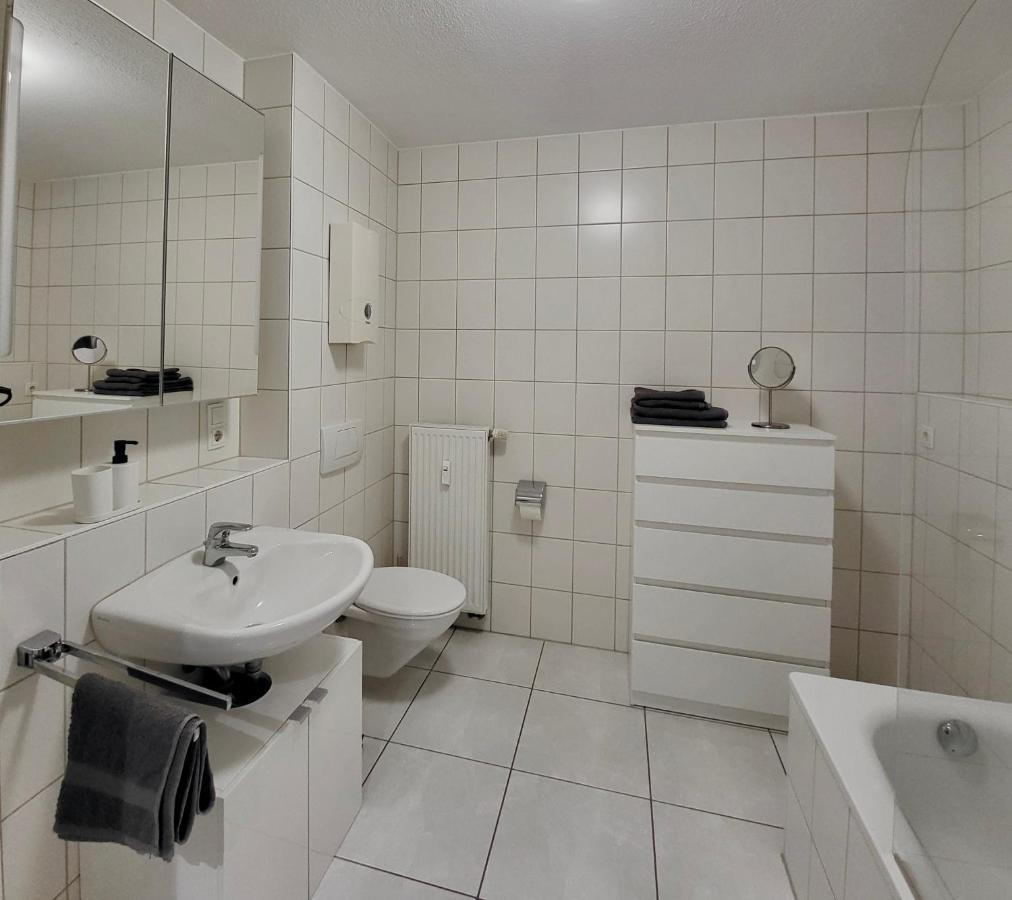Schoene Und Ruhige Wohnung Direkt An Der Mosel โคเบลนซ์ ภายนอก รูปภาพ
